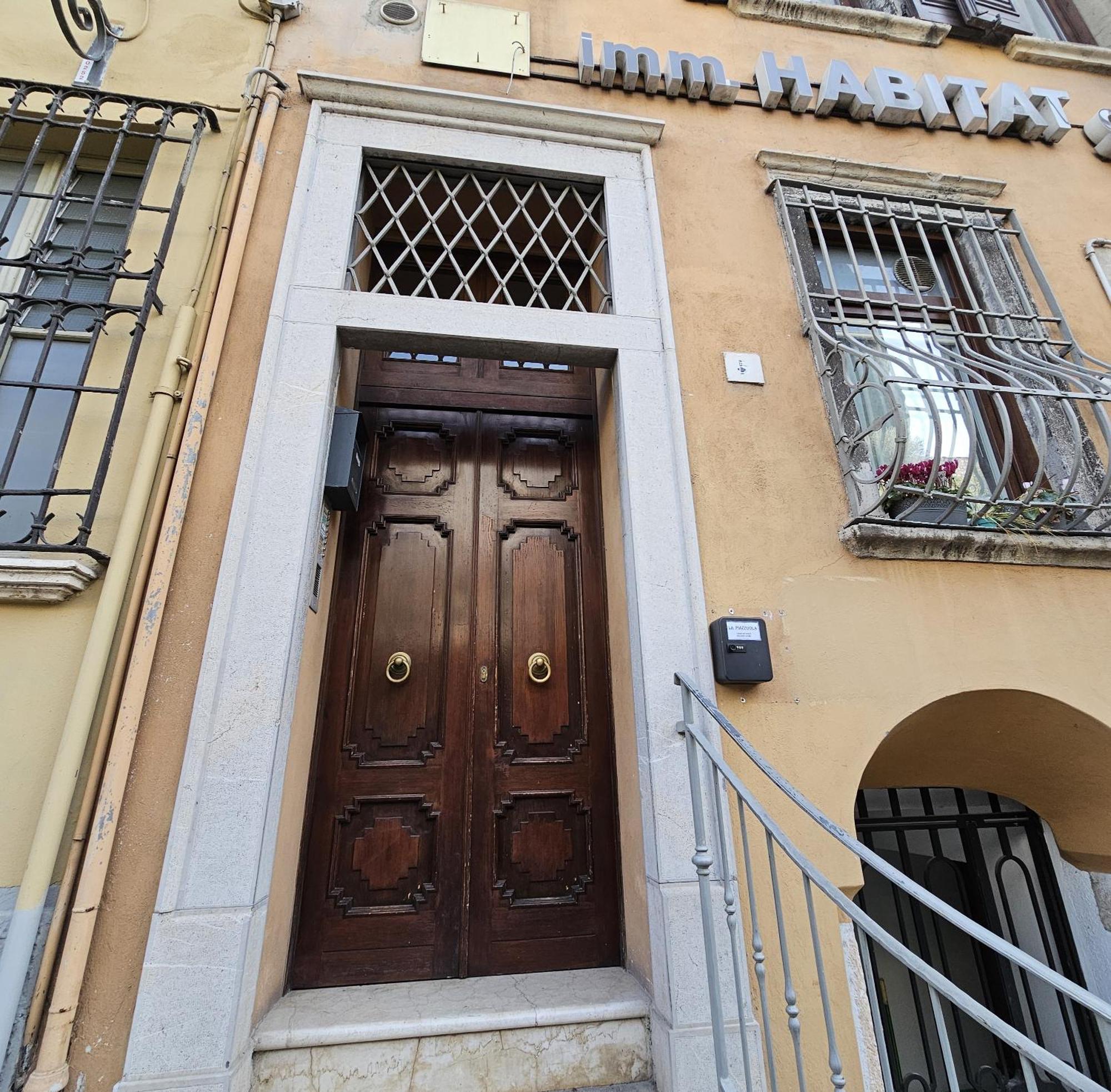 La Piazzuola Salo' Apartment Luaran gambar